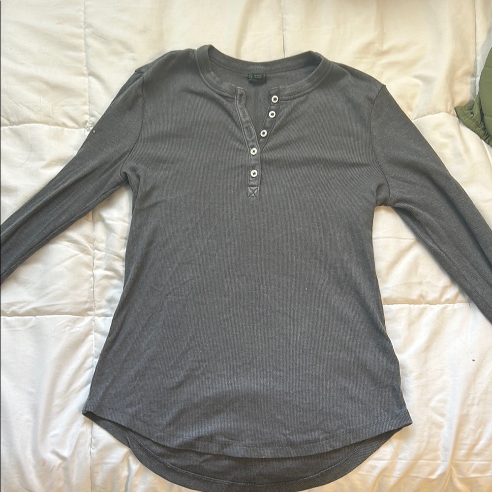 Long sleeve grey Down Town girl style, women’s small!